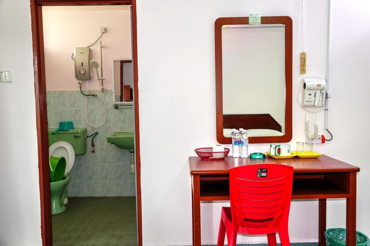 The Room Concept Homestay Kuah Exterior foto